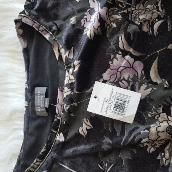 The Limited Floral Velvet Bell Sleeve Shirt Size XS - Picture 6 of 10